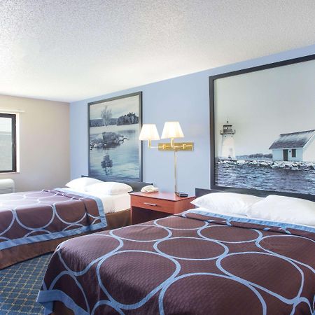 Super 8 By Wyndham Massena Ny Motel Exterior foto