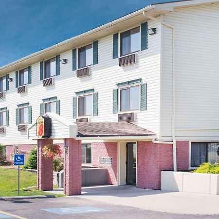 Super 8 By Wyndham Massena Ny Motel Exterior foto