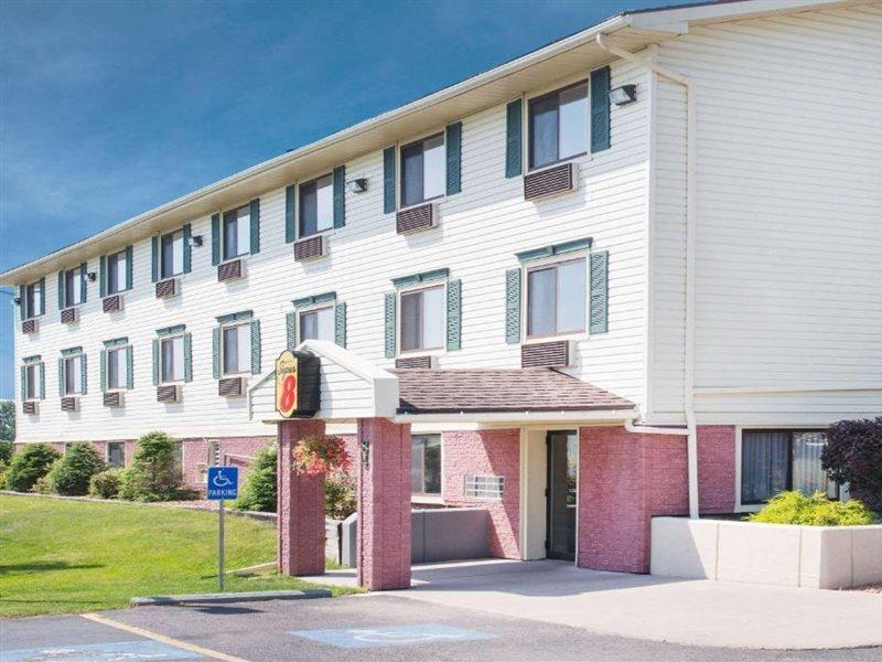 Super 8 By Wyndham Massena Ny Motel Exterior foto