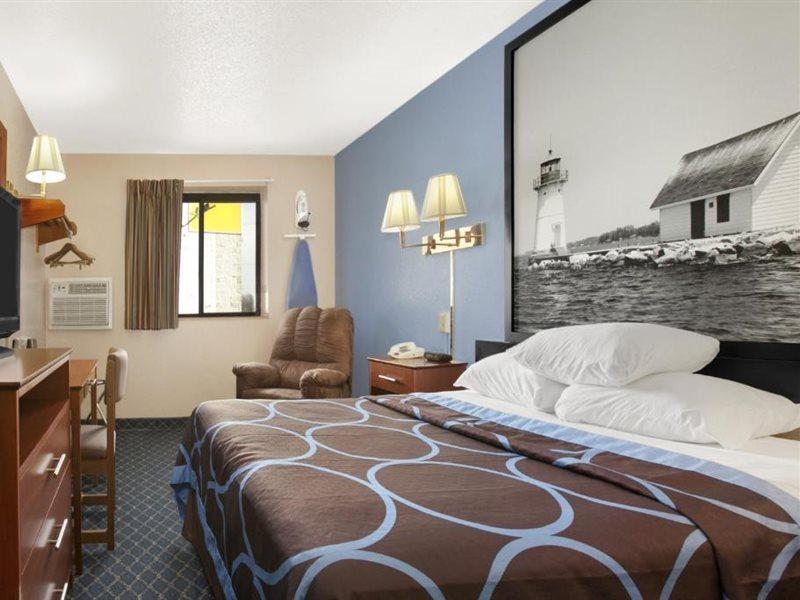 Super 8 By Wyndham Massena Ny Motel Exterior foto