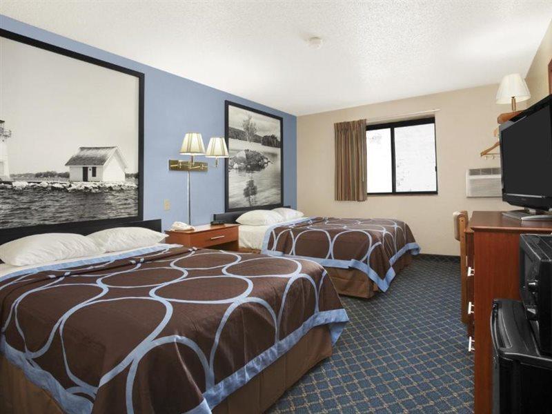 Super 8 By Wyndham Massena Ny Motel Exterior foto