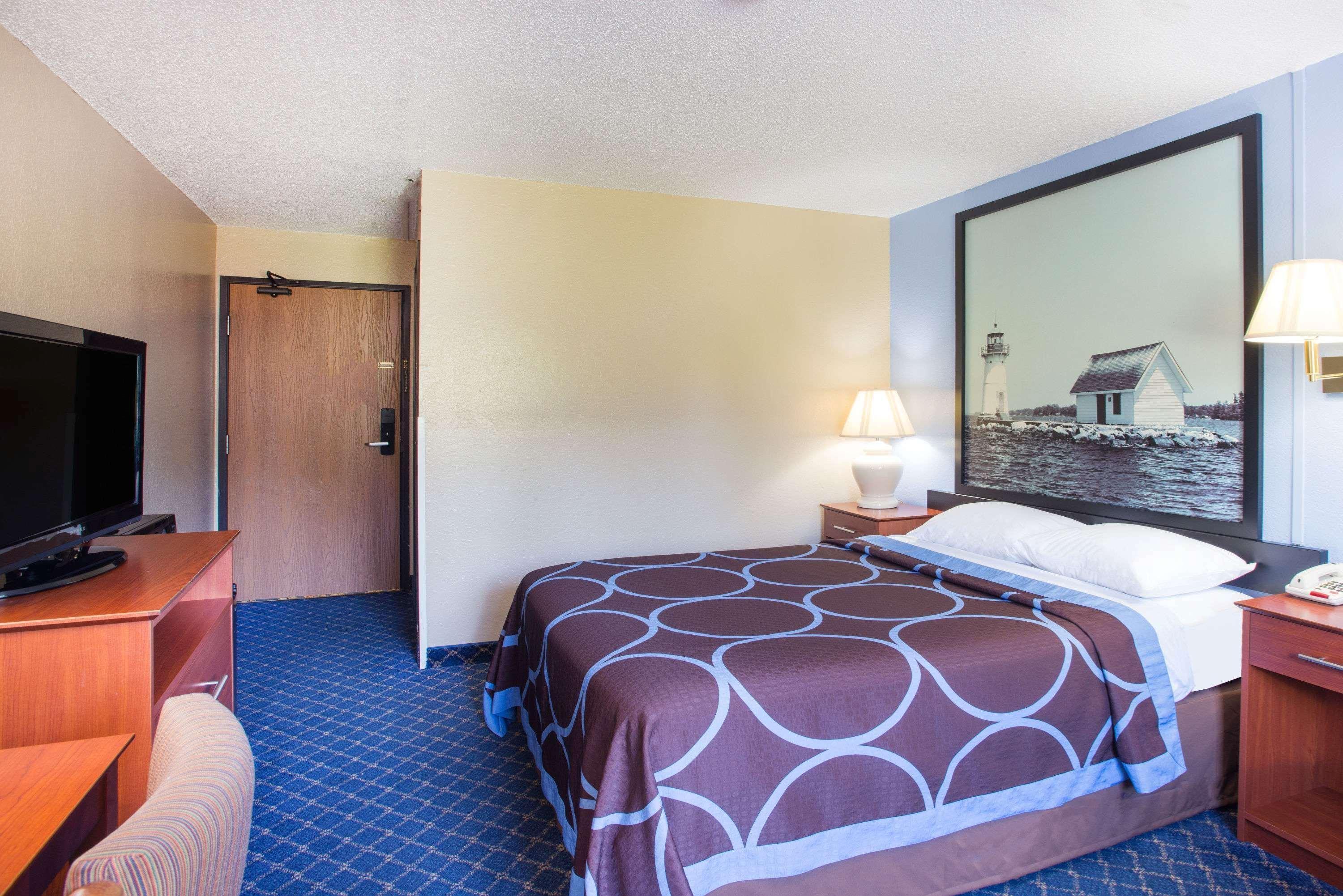 Super 8 By Wyndham Massena Ny Motel Exterior foto